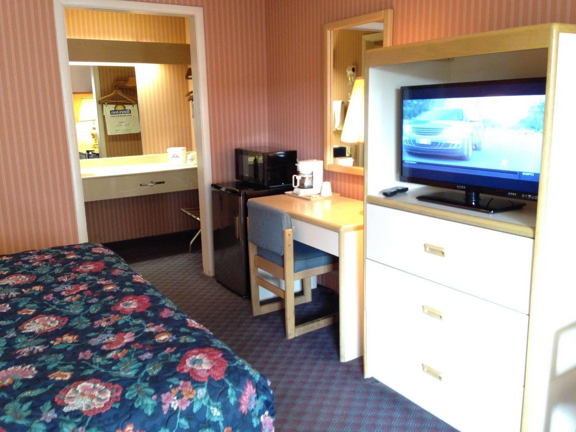Days Inn By Wyndham Florence Downtown מראה חיצוני תמונה