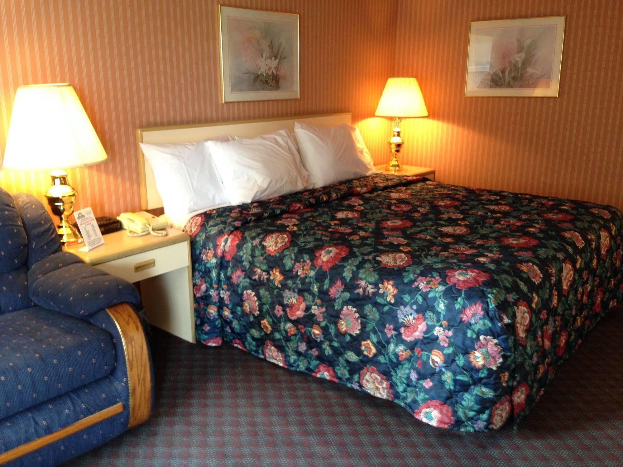 Days Inn By Wyndham Florence Downtown מראה חיצוני תמונה