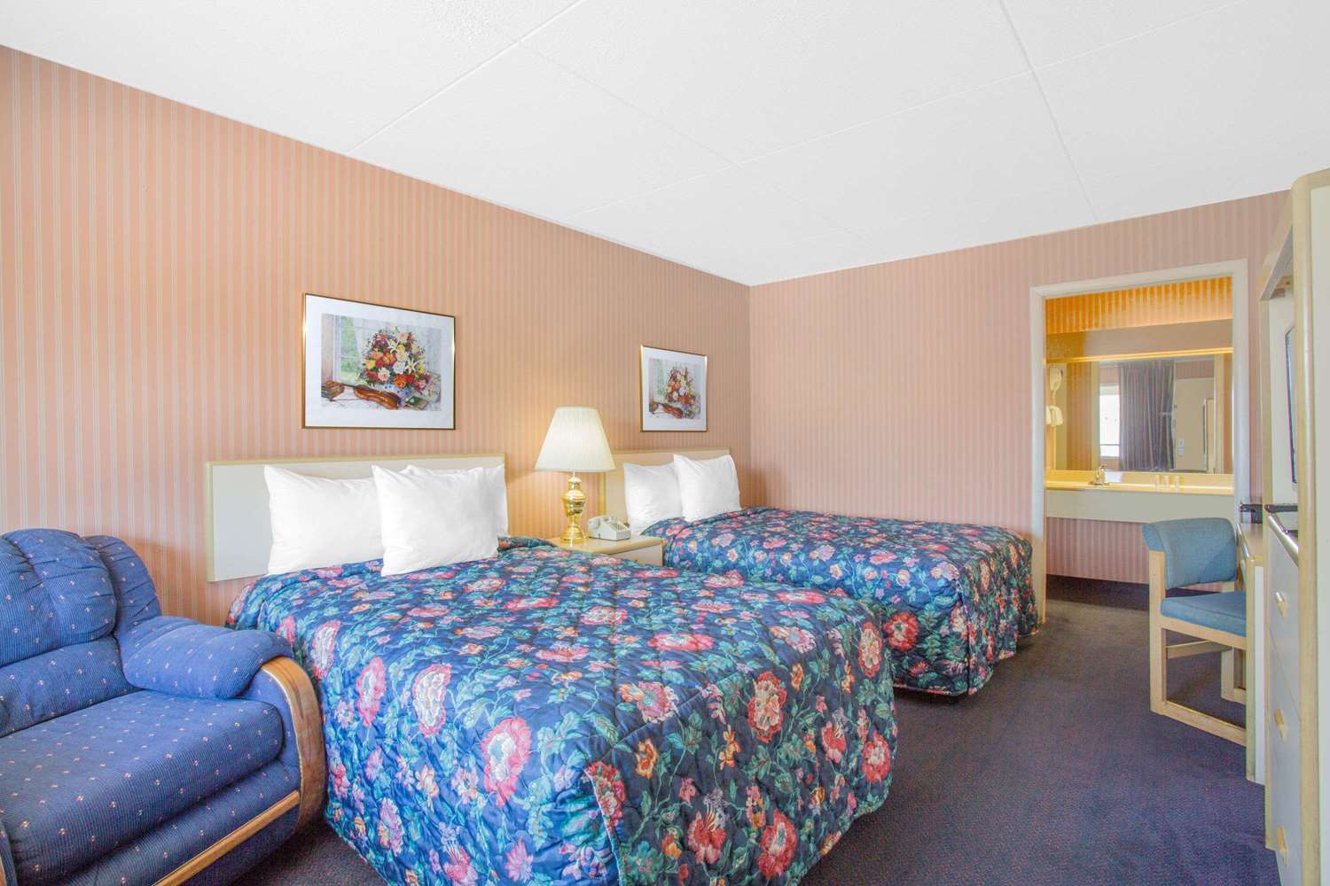 Days Inn By Wyndham Florence Downtown מראה חיצוני תמונה