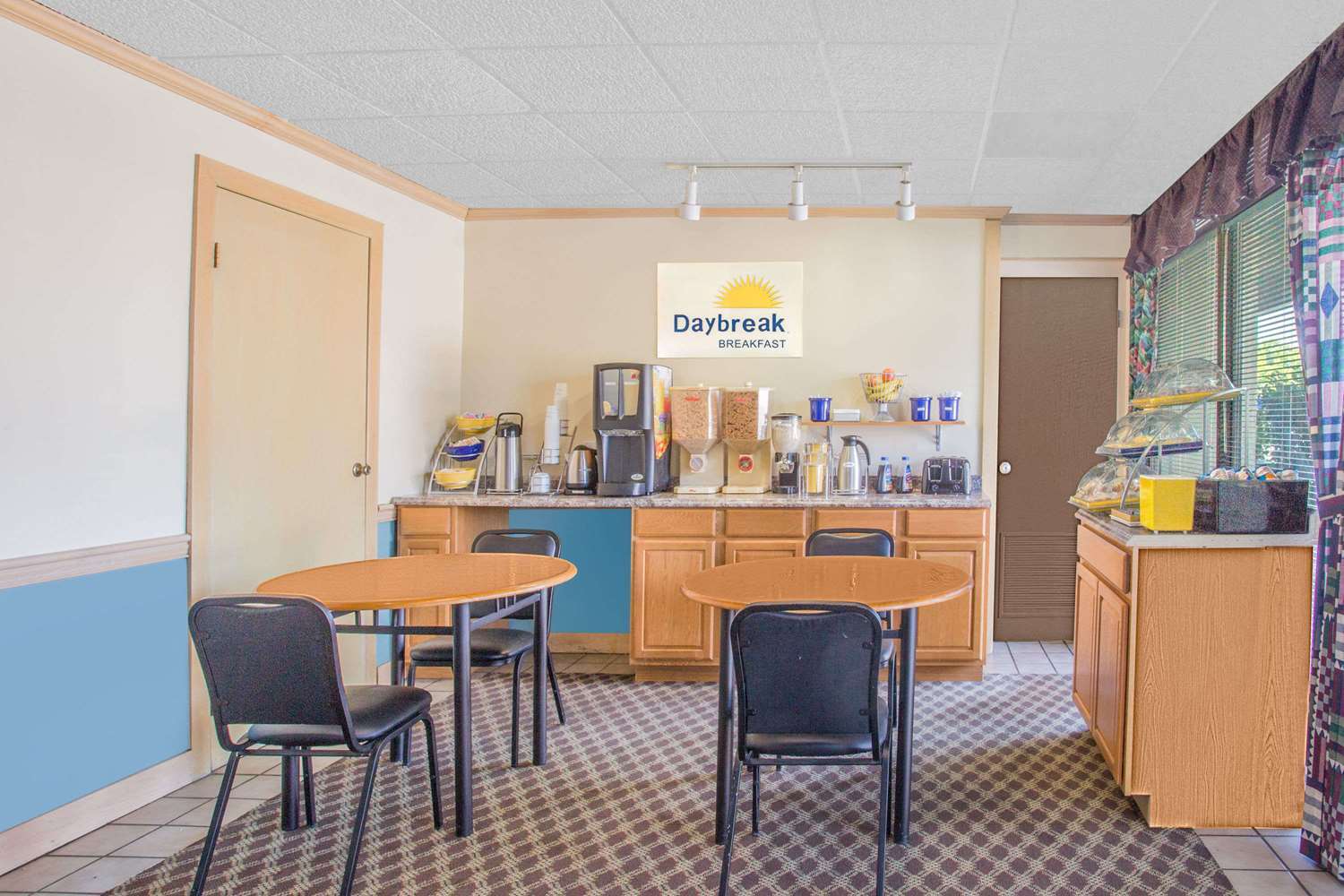 Days Inn By Wyndham Florence Downtown מראה חיצוני תמונה